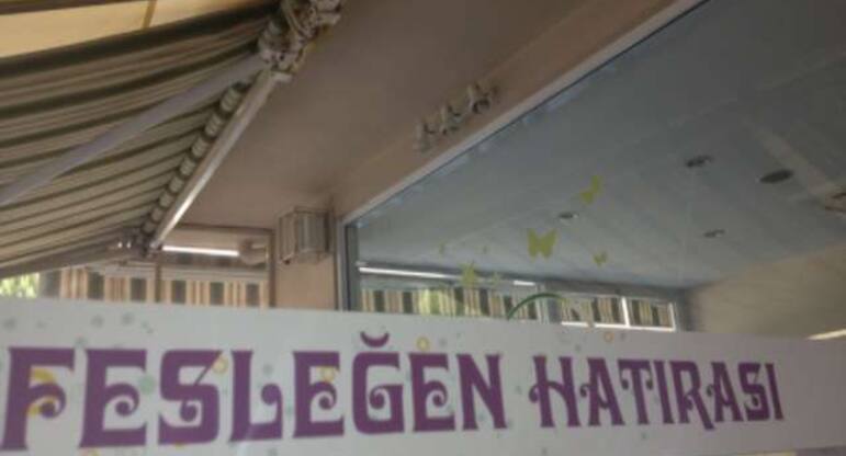 Feslegen Cafe Yemek Evi Bornova Izmir